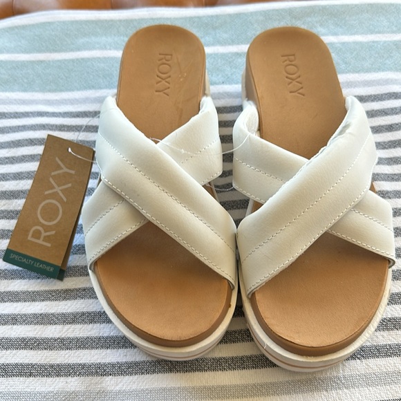 Women’s Leather ROXY Slide Sandals NWT - Picture 2 of 4